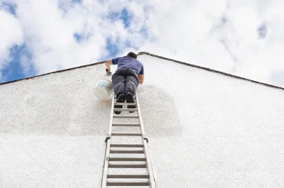 Peinture extérieure à Pierrelongue — façades et ravalement